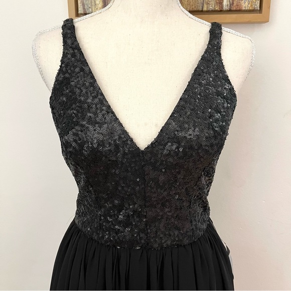 NWT DRESS THE POPULATION Lori Sequin Plunging Chiffon Gown (Small) - Picture 5 of 9